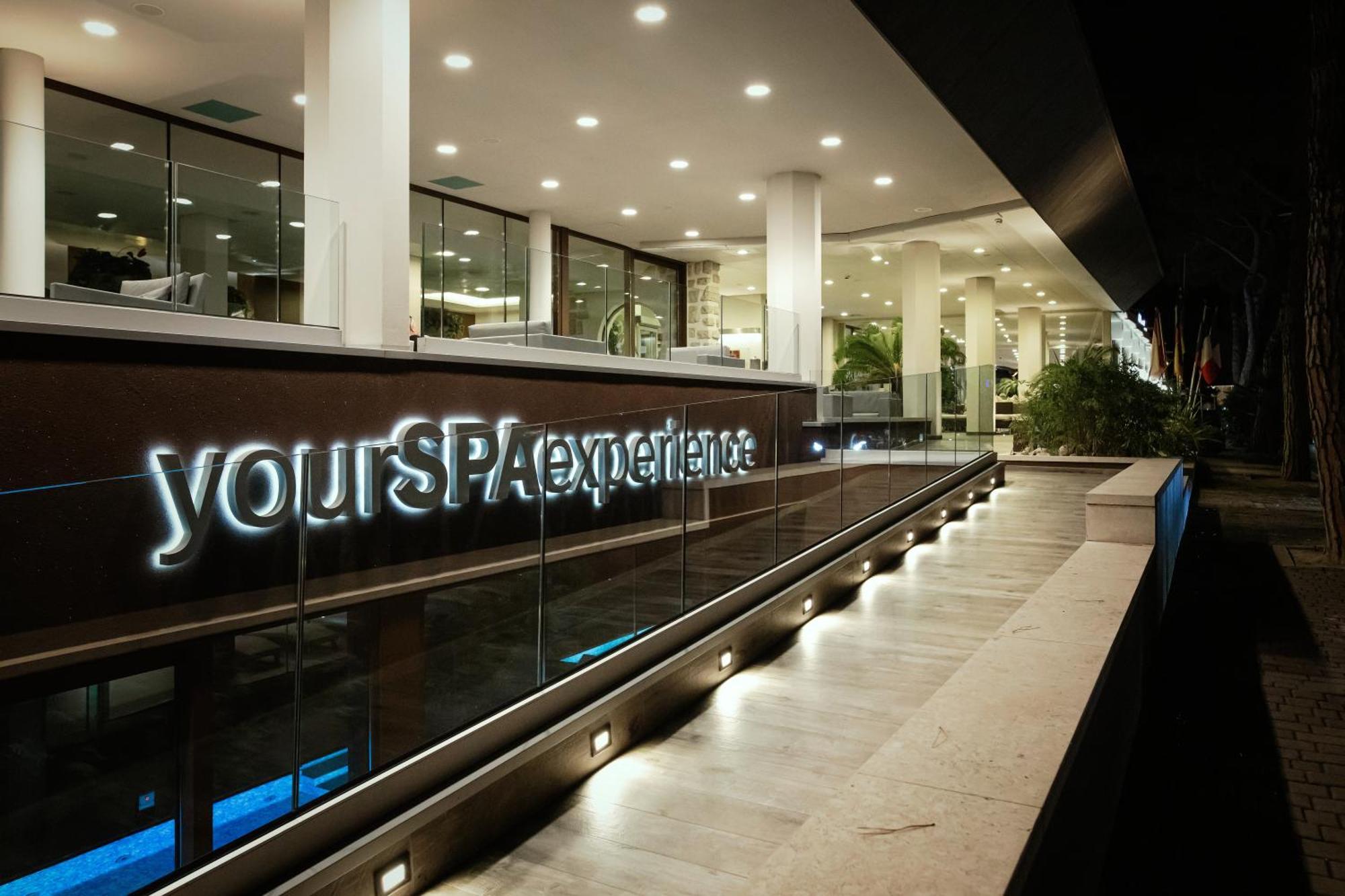 Hotel Leonardo Da Vinci Wellness Spa Bibione Exteriér fotografie