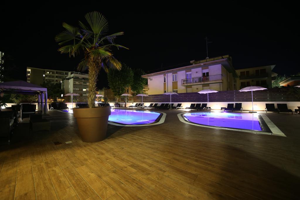 Hotel Leonardo Da Vinci Wellness Spa Bibione Exteriér fotografie